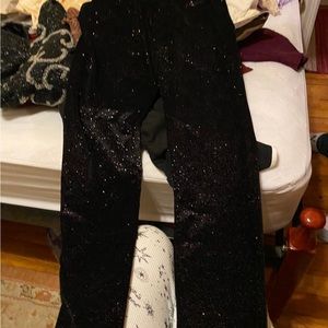 Victoria's secret Pink sparkle leggings
Size: L
90% polyester, 10% elastic